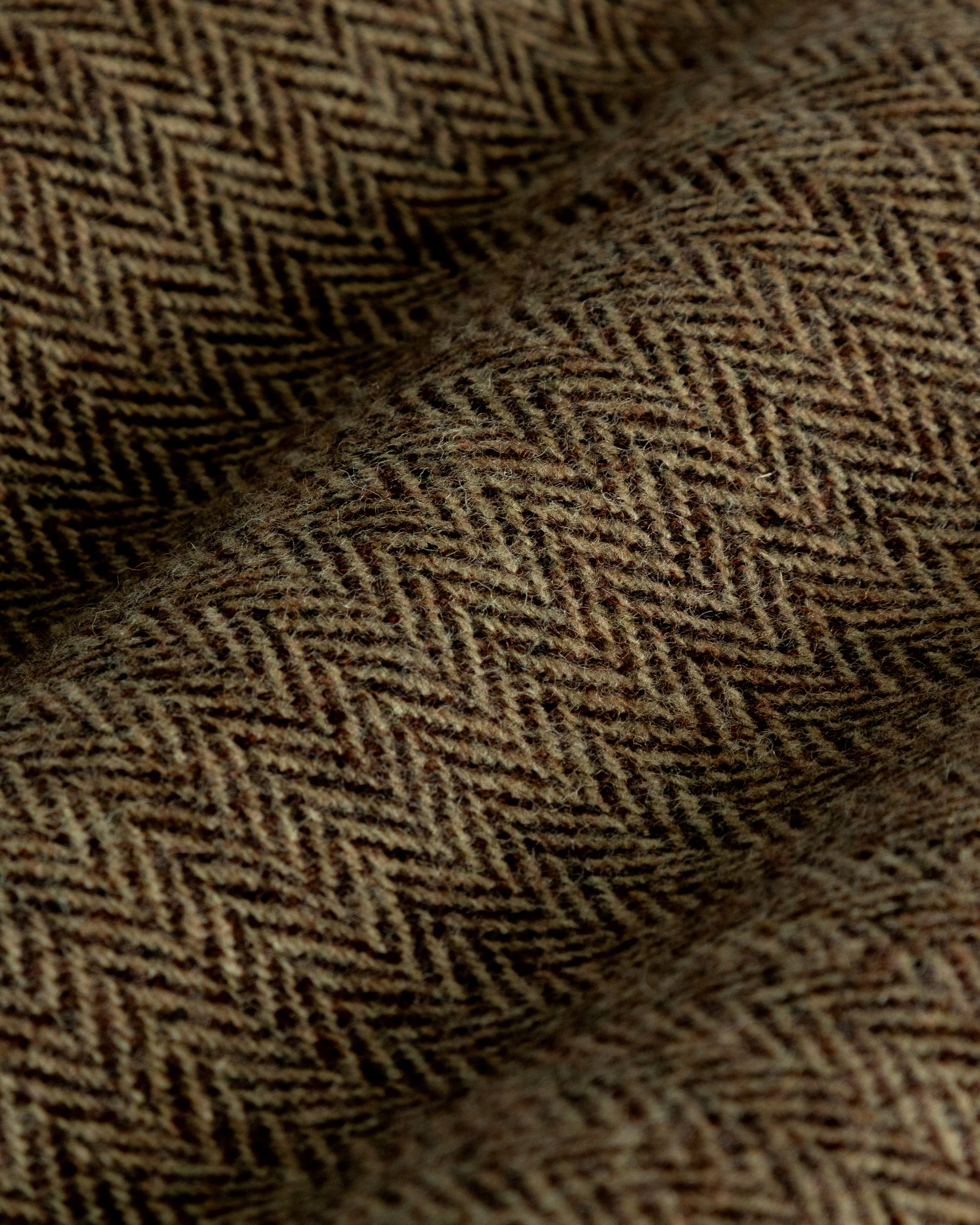Andover Tweed Blazer in Chestnut Herringbone - Image 3